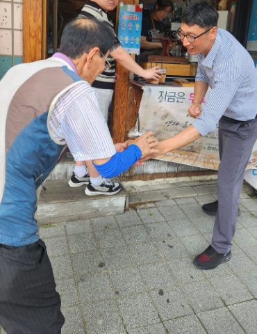 토요일은 핸드드립 커피 전도하는 날