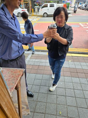 토요일은 핸드드립 커피 전도하는 날