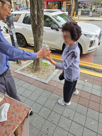 토요일은 핸드드립 커피 전도하는 날