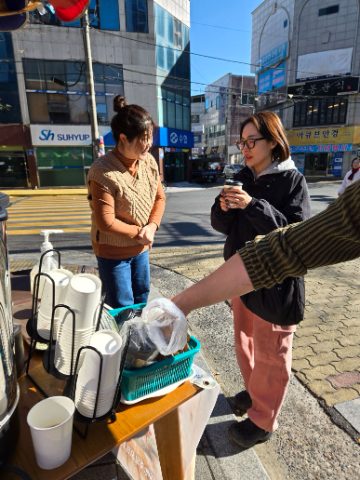토요일은 핸드드립 커피 전도하는 날
