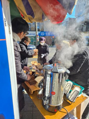토요일은 핸드드립 커피 전도하는 날