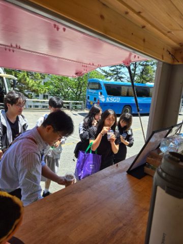 부산 고신대 지저스커피트럭 사역
