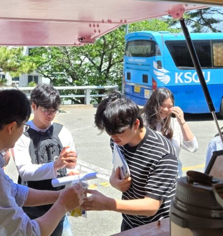 부산 고신대 지저스커피트럭 사역