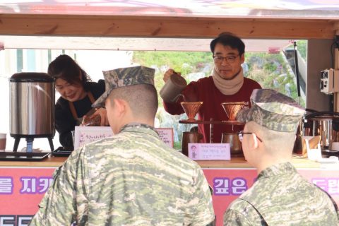 연평도 지저스커피트럭 사역