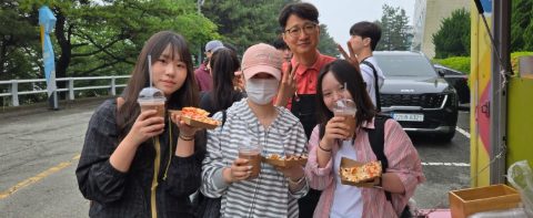부산 고신대 지저스커피트럭 사역