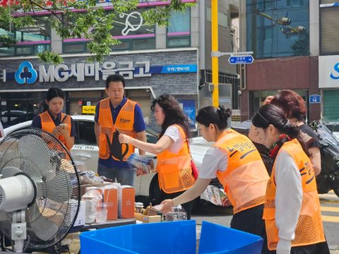 여름아웃리치 바자회 스케치