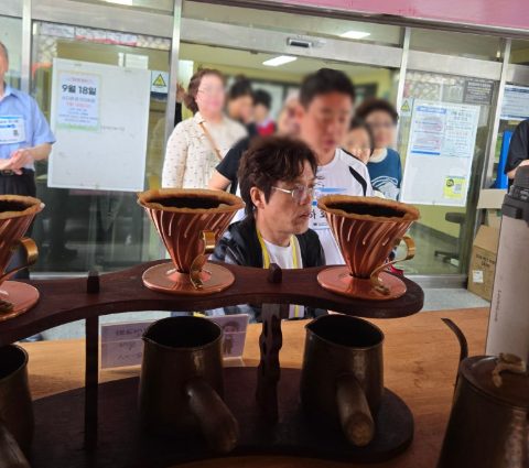 부산 시각장애인 복지관, '지저스커피트럭'으로 전한 그리스도의 사랑